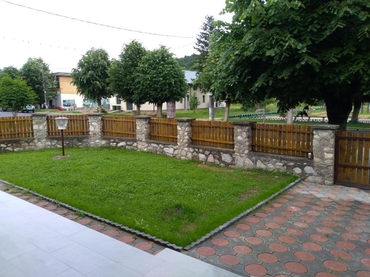 Casa Roka Apartamento Ieşelniţa Exterior foto