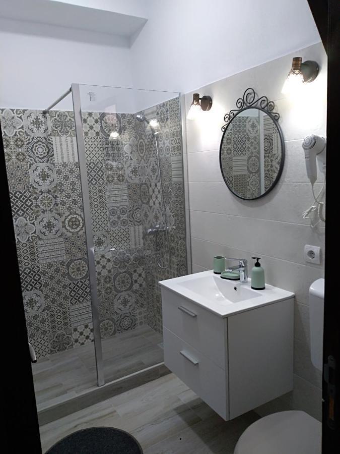 Casa Roka Apartamento Ieşelniţa Exterior foto